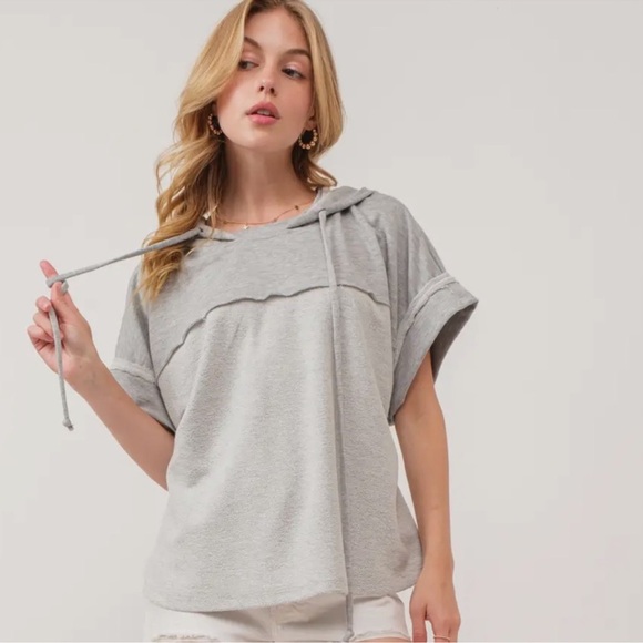 Contrast Raw Edge Detailed Hoodie - Picture 5 of 6